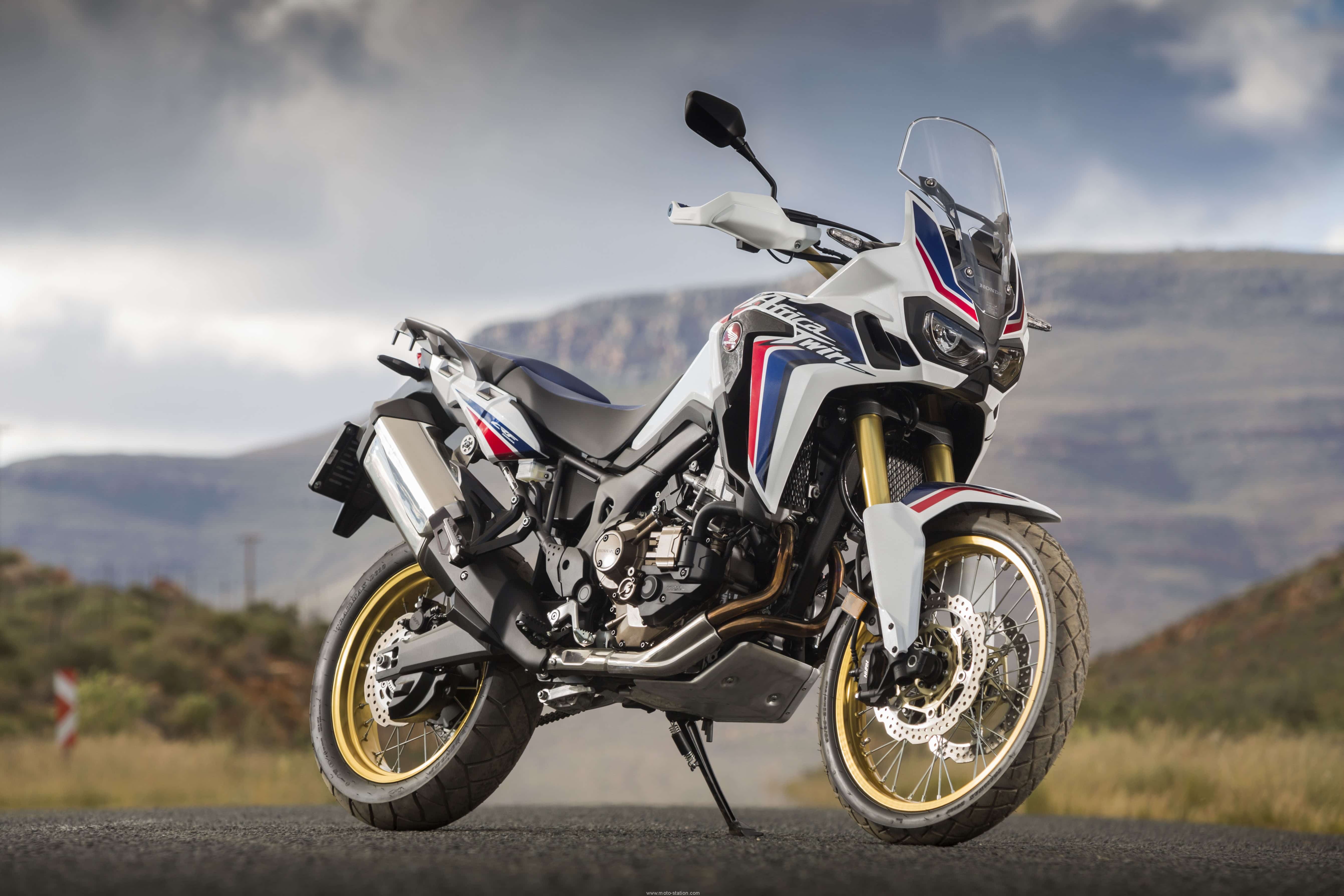 Motocicleta Honda CRF1000L Africa Twin